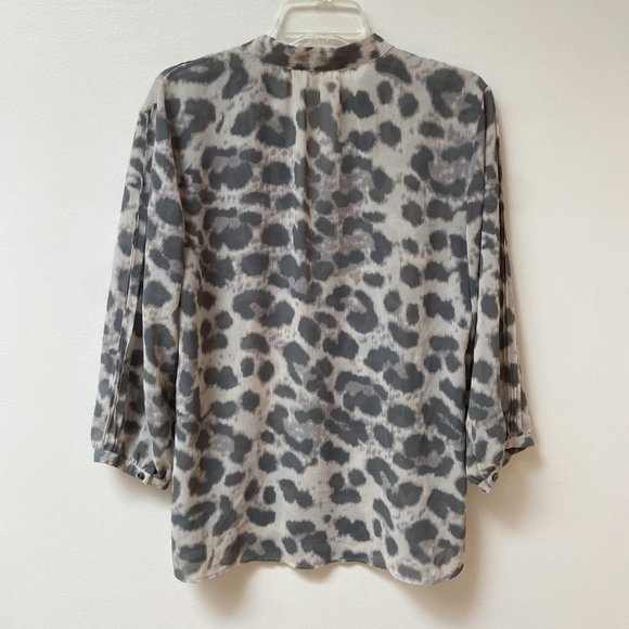 BANANA REPUBLIC blouse w/ button front - Picture 3 of 3